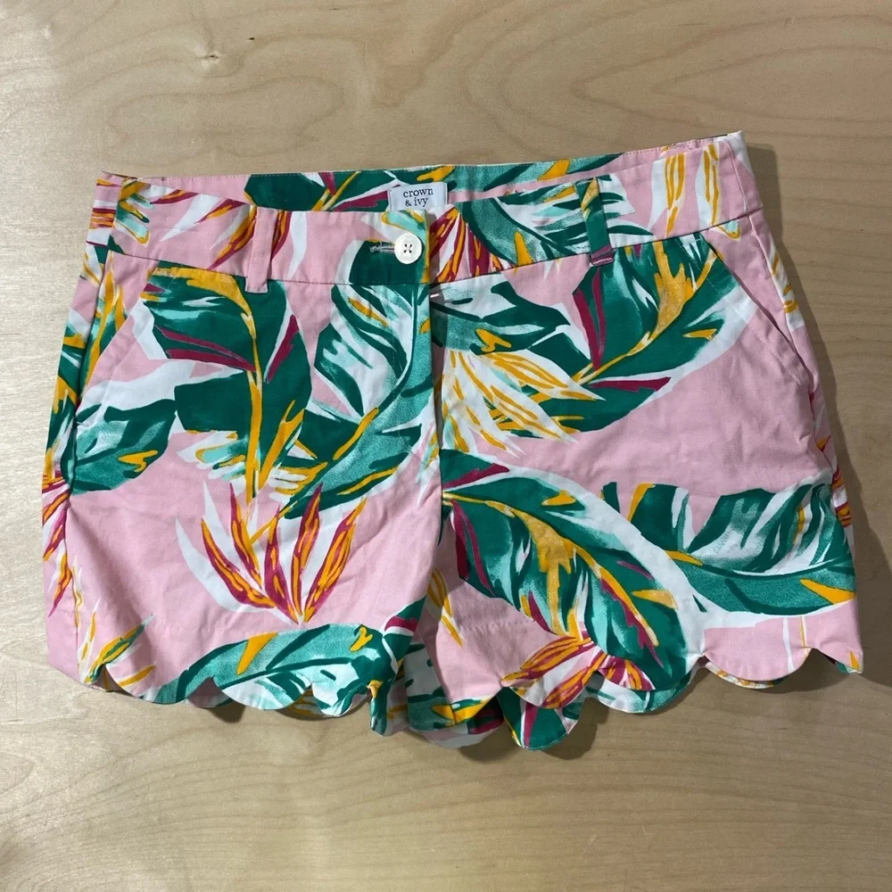 Crown & Ivy Pink and Green Tropical Print Women Shorts 10 Shelby (B)